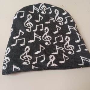 Black and White Musical Note Beanie
